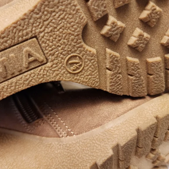 Mia Wedge Ankle Booties Tan Faux Suede Size 7.5 - Picture 14 of 14